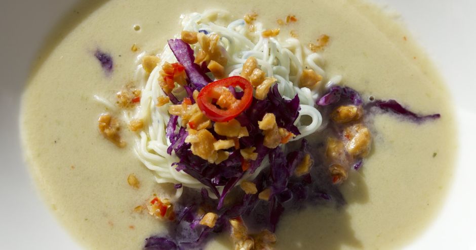 Asiatische-Spitzkohl-Suppe